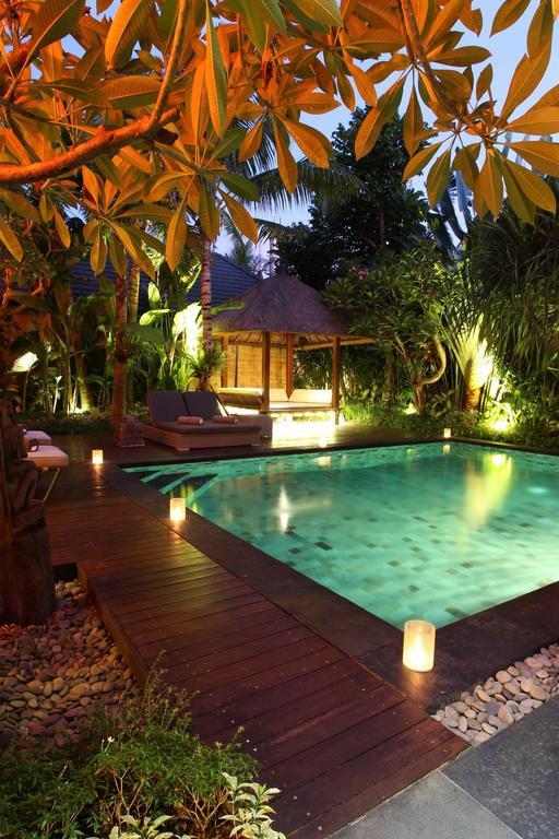 Elok Villas Seminyak Esterno foto