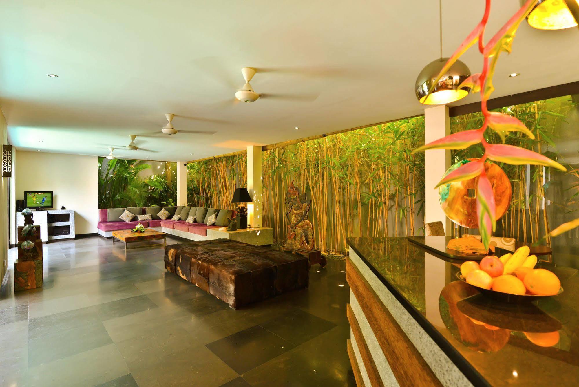 Elok Villas Seminyak Esterno foto