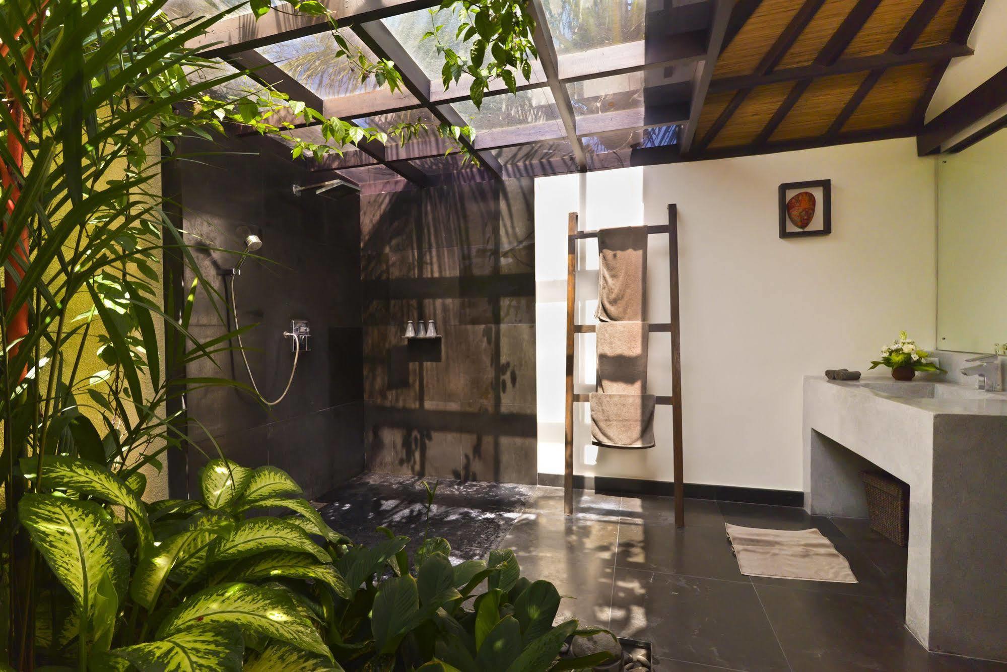 Elok Villas Seminyak Esterno foto