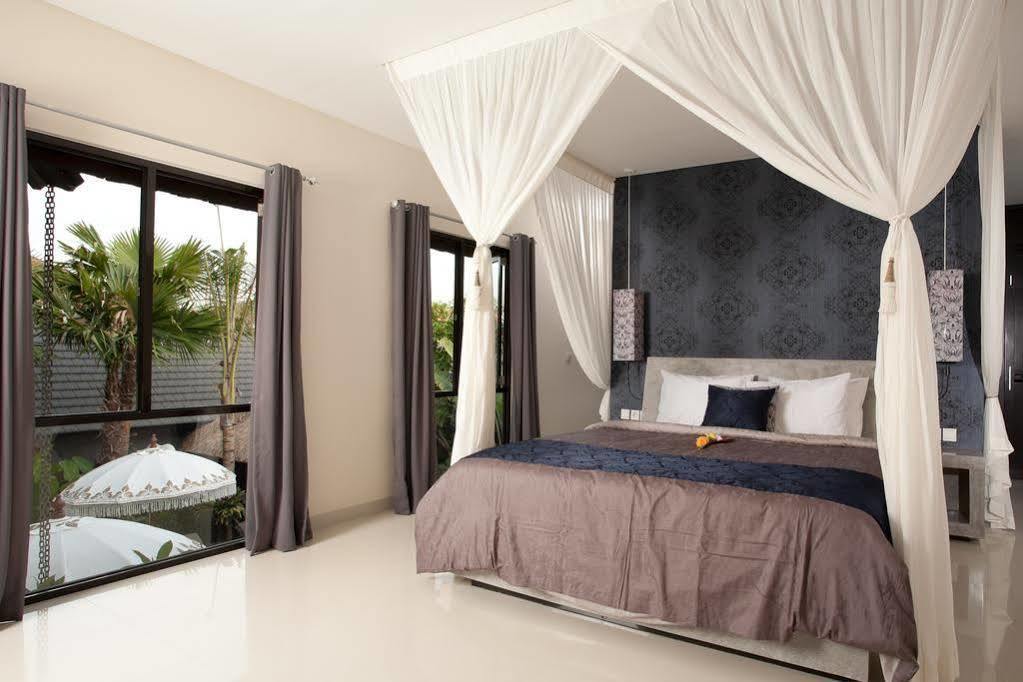 Elok Villas Seminyak Esterno foto